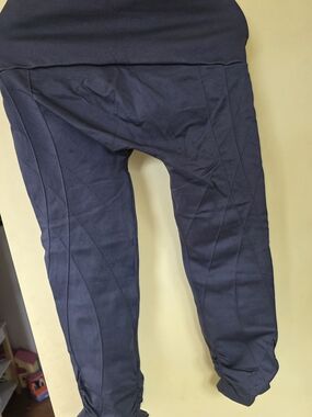 aerie Navy Blue Cropped Capri Leggings